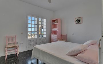 Property slide 14