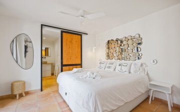 Property slide 21