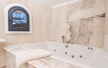 Property slide 25