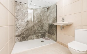 Property slide 32