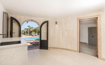 Property slide 30