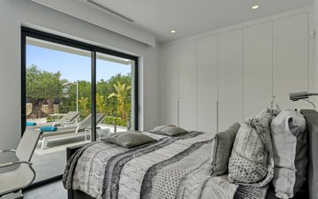 Property slide 31