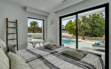 Property slide 30