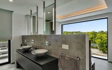Property slide 39