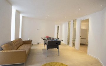 Property slide 25