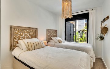 Property slide 19
