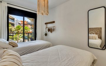 Property slide 20