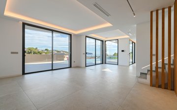 Property slide 16