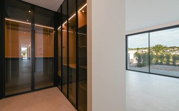 Property slide 25