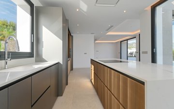 Property slide 30