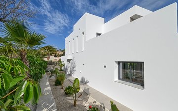 Property slide 34