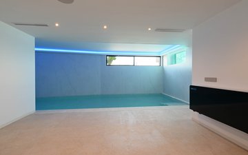 Property slide 39