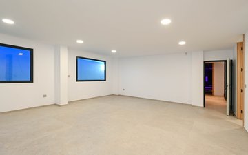 Property slide 44