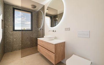 Property slide 48