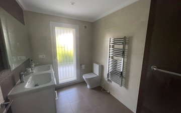 Property slide 24