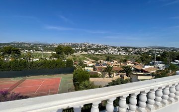 Property slide 10