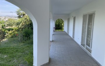 Property slide 20