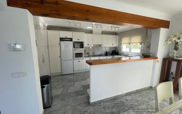 Property slide 14