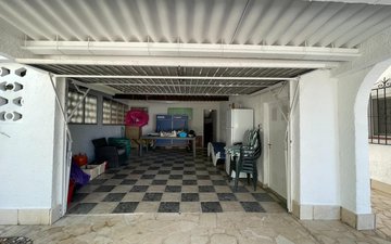 Property slide 25