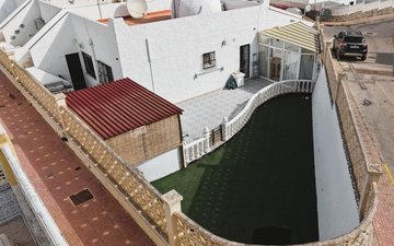 Property slide 25