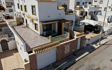 Property slide 32