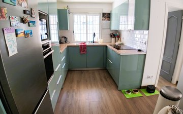 Property slide 15