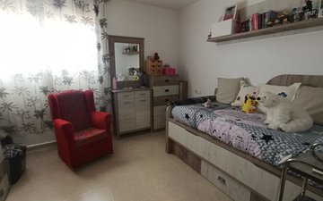 Property slide 22