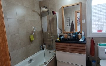 Property slide 20