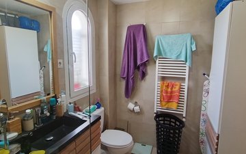 Property slide 22