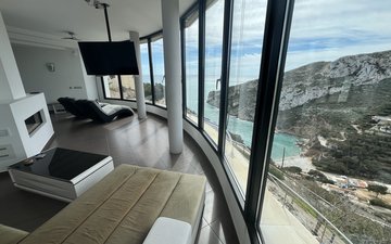 Property slide 9