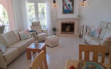 Property slide 16