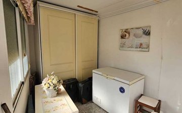 Property slide 44