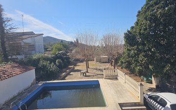 Property slide 49