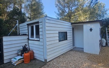 Property slide 32