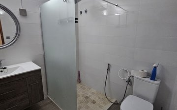 Property slide 25