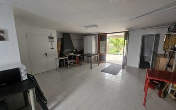 Property slide 46