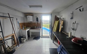 Property slide 50