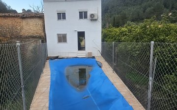 Property slide 6