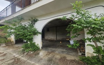 Property slide 29