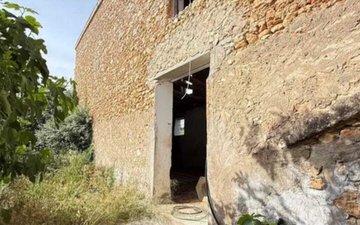 Property slide 18