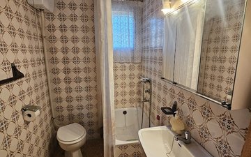 Property slide 14
