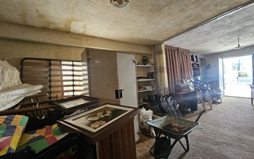 Property slide 25