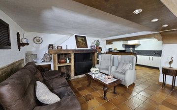 Property slide 16