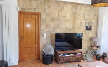 Property slide 23