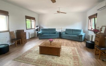 Property slide 38