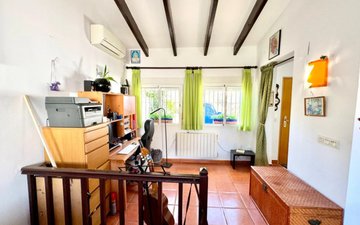 Property slide 18
