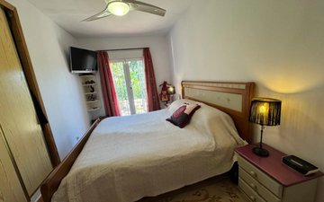 Property slide 14