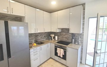 Property slide 17