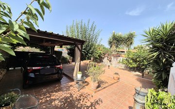 Property slide 28