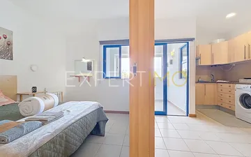 Property slide 10